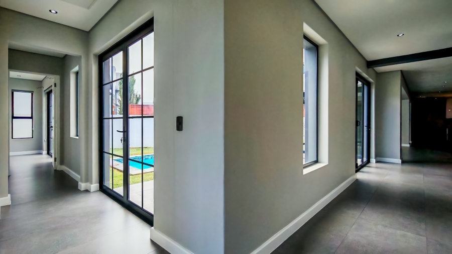 4 Bedroom Property for Sale in Sitari Country Estate Western Cape